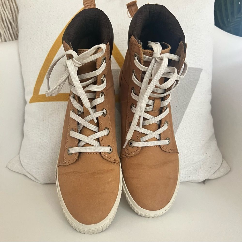 Timberland Skyla Bay Logo Round Toe Lace Up Boots US 7 EU 38 EUC - Picture 5 of 9